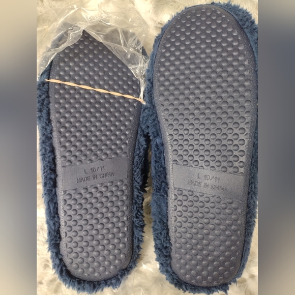 NWT🔥$30 Adorable Penguin Slippers 🎁"House Shoes" Sz Large 9-11 Jammies Family - Picture 3 of 7